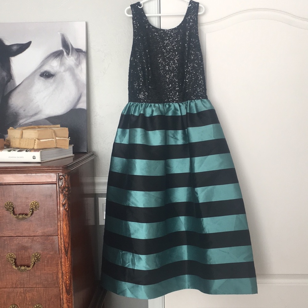 •Leifsdottir Sequin & Metallic Stripe Midi Dress•